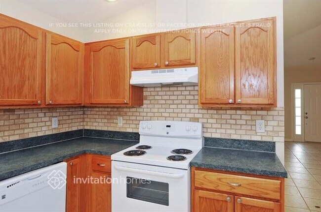 Building Photo - 5705 Lassies Way
