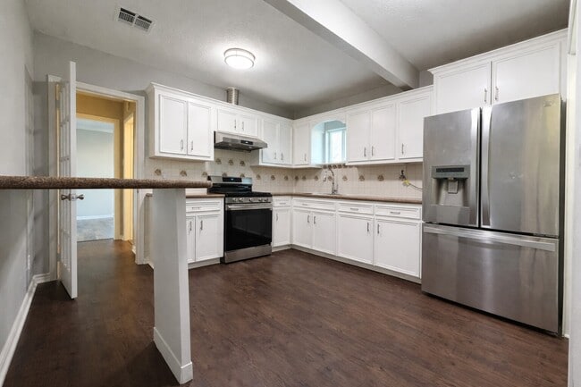 Foto del edificio - 8226 Harding St