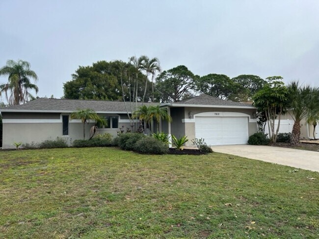 Foto del edificio - 3 bedroom, 2 Bath, 2 car garage, Spacious ...