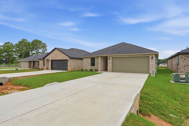 Foto del edificio - 13146 Lake Conroe Bay Rd