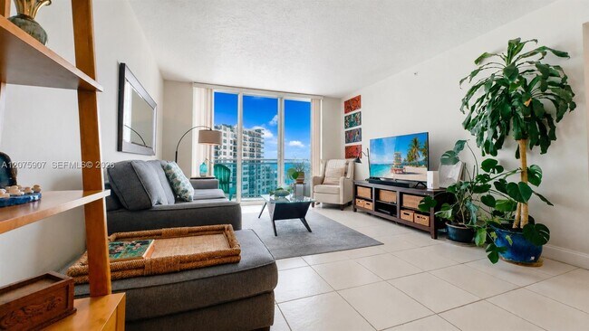 Building Photo - 3001 S Ocean Dr
