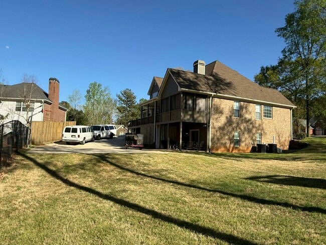 Foto del edificio - 3212 Brigadier Way SW