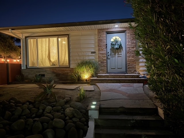 Building Photo - 2604 Camulos St