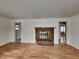Building Photo - 5311 N Elm St