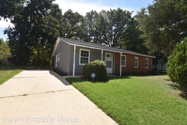 Foto del edificio - 4 br, 1.5 bath House - 655 Walker St