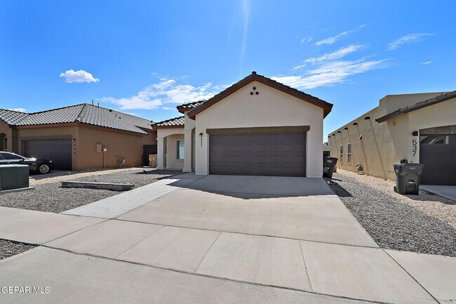 Building Photo - 533 Paseo Modesto Dr
