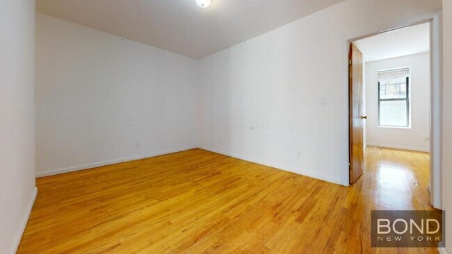 Foto del edificio - 411 E 70th St