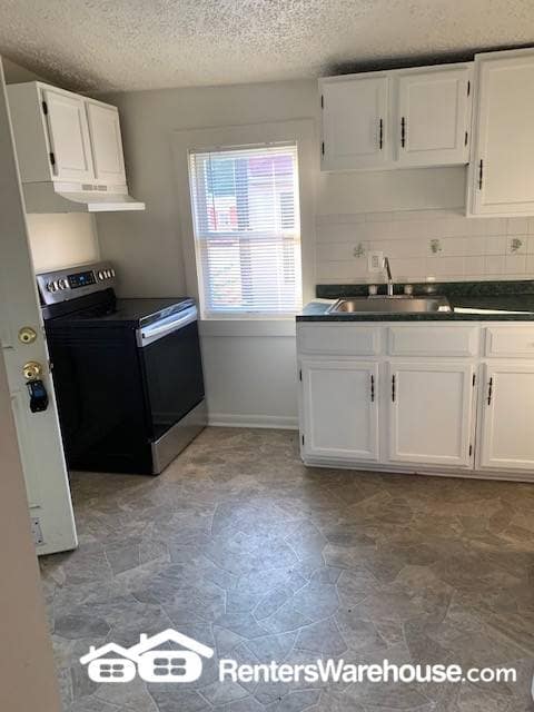 Building Photo - 3758 St Paul St