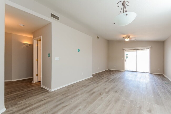 Foto del edificio - 10381 E Roywood Way