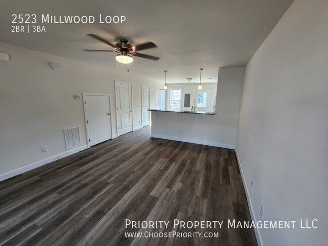 Building Photo - 2523 Millwood Loop