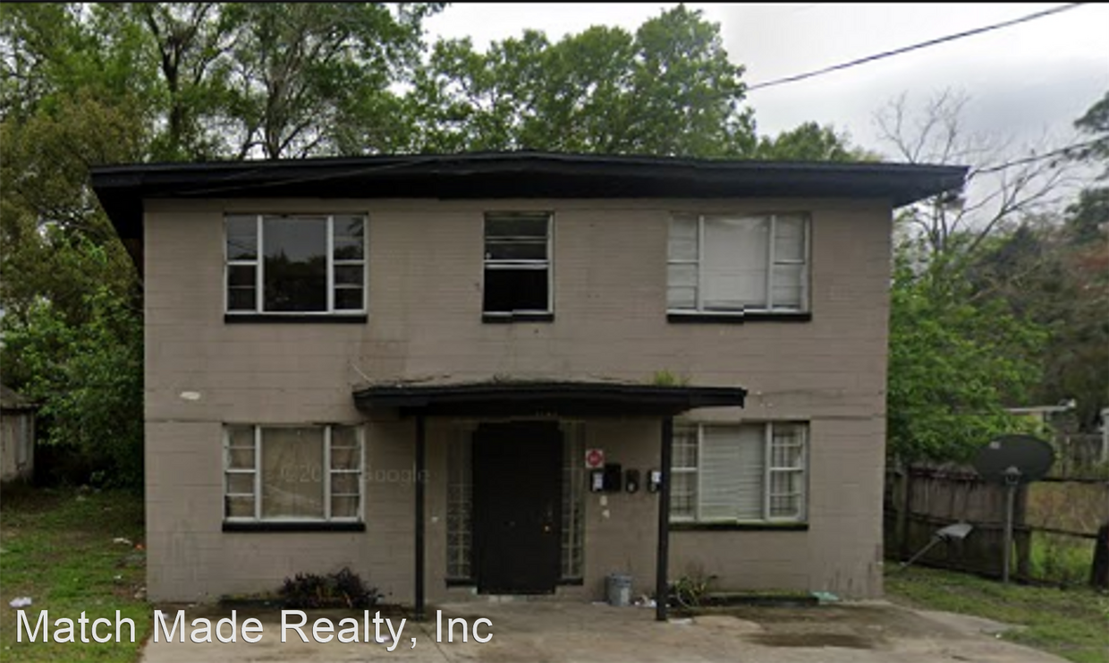 Primary Photo - 1584 W 31st St