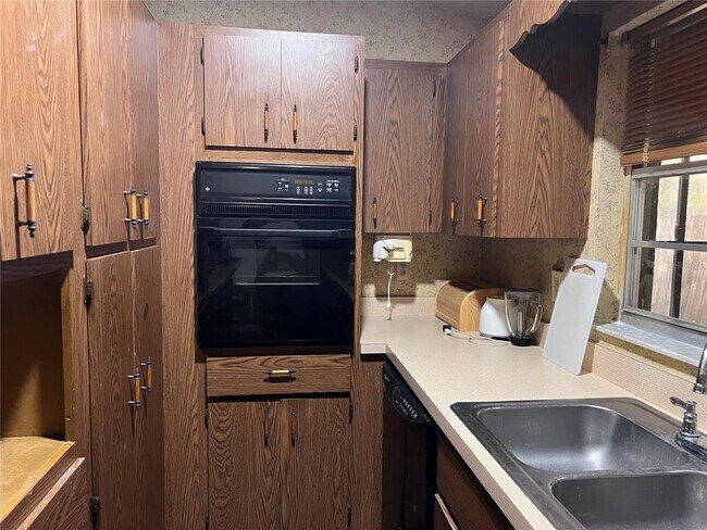 Foto del edificio - 727 Wyoming Ave