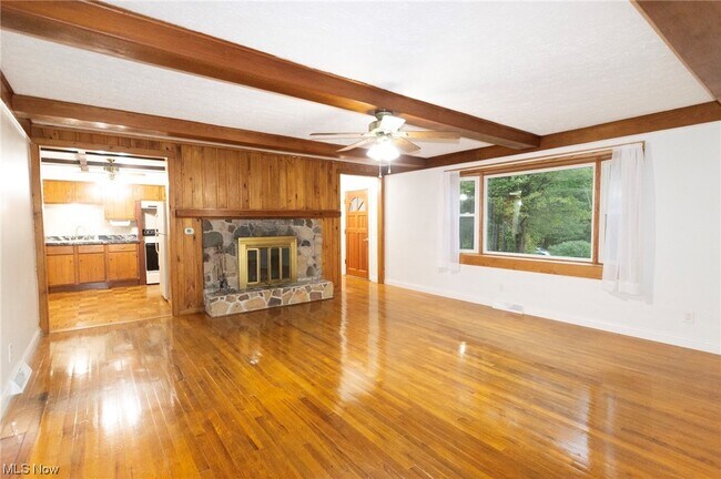 Foto del edificio - 13795 Claridon Troy Rd