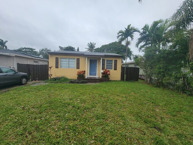 Foto del edificio - 2534 Rodman St