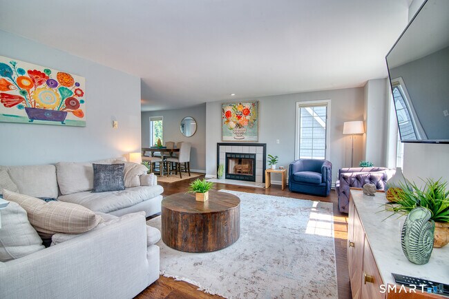 Foto del edificio - 12 Middlefield St