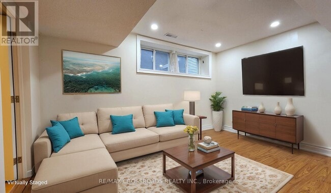 Building Photo - 20 Massie St