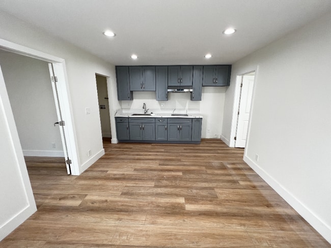 Foto del edificio - 8654 Vicara Dr