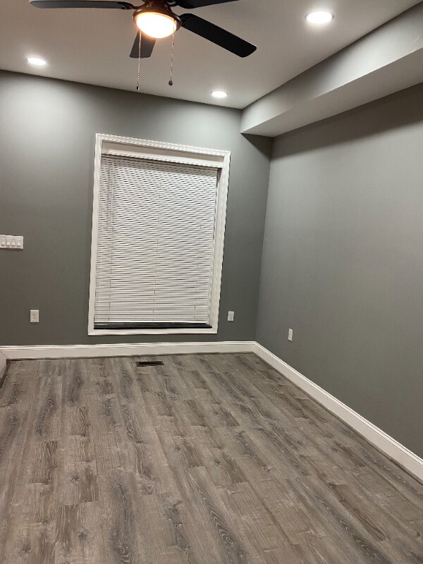 Foto del edificio - 50 Gorman Ave