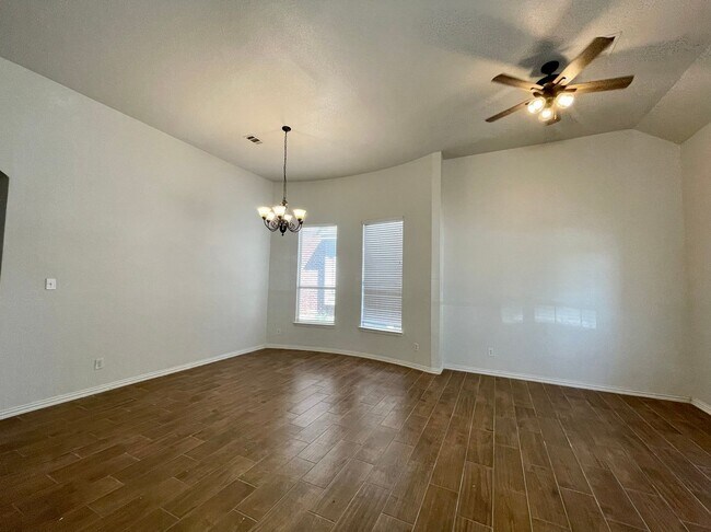 Foto del edificio - Gorgeous 4-bedroom home!