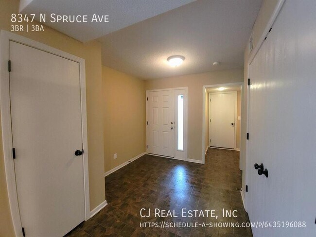 Foto del edificio - 8347 N Spruce Ave