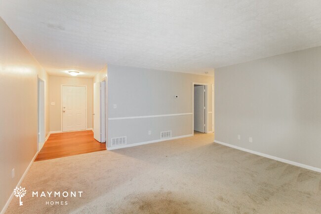 Building Photo - Charming Conyers Home!