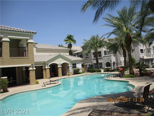 Building Photo - 8777 W Maule Ave