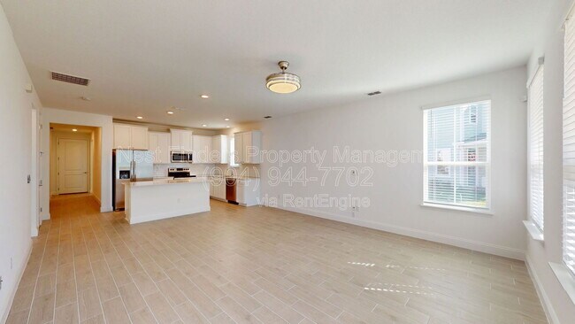 Foto del edificio - 46 Samantha Ct