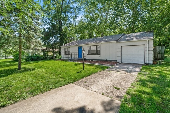 Building Photo - 8710 Craig Dr
