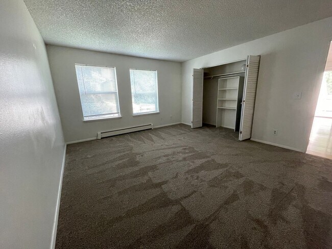 Foto del edificio - 2 bed 2 bath available now!