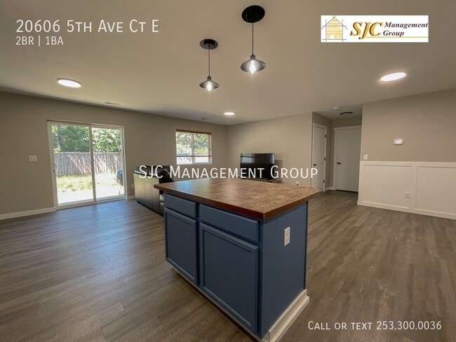Foto del edificio - 20606 5th Ave Ct E