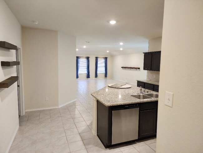 Foto del edificio - 1220 Meadow Creek Dr