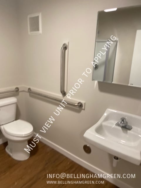 Building Photo - Studio Apartment - All utilities included
