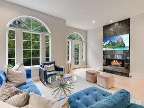 Building Photo - 1529 Barton Springs Rd