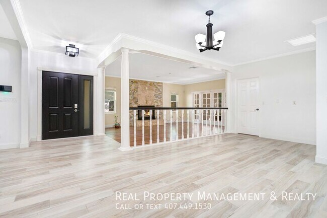 Foto del edificio - 243 S Shadowbay Blvd