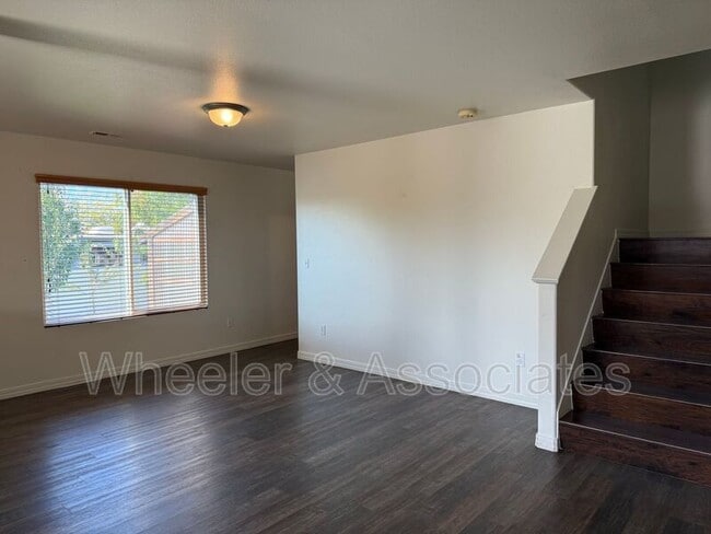 Foto del edificio - 1584 W Galbraith Ln