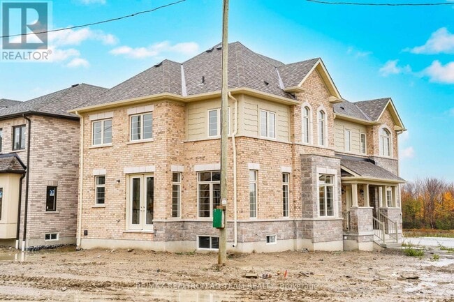 Building Photo - 3035 Turtlecreek Pl