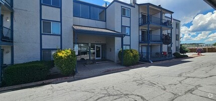 Building Photo - 2555 Clear Acre Ln
