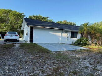 Building Photo - 13530 52nd Ct N