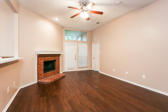 Building Photo - 3309 Cool Springs Cir