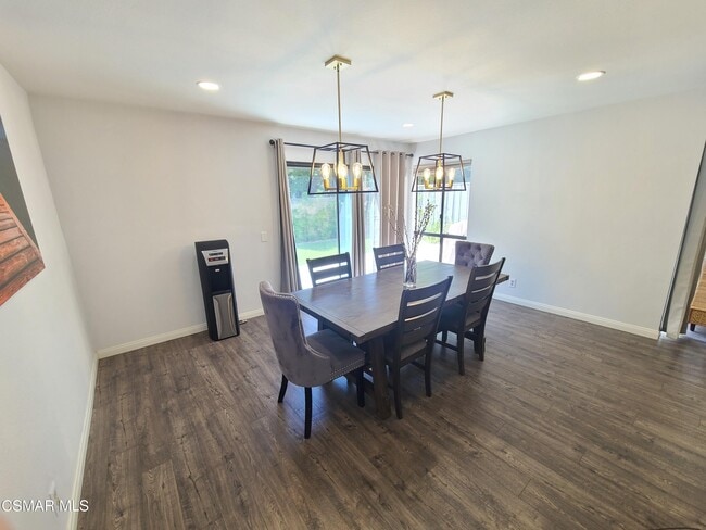 Building Photo - 833 Shadow Lake Dr