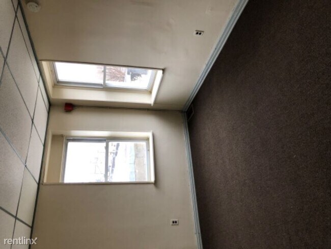 Foto del edificio - 4437 Frankford Ave