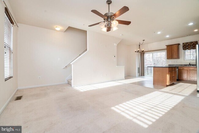 Foto del edificio - 1169 Coulbourn Cor