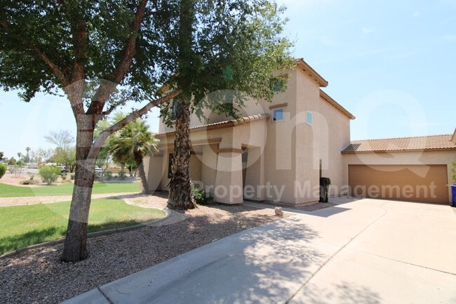 Building Photo - 2020 N Holguin Way