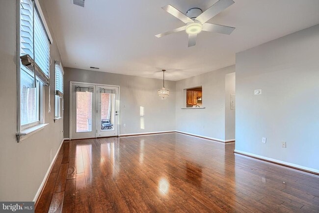 Foto del edificio - 123 W Barre St