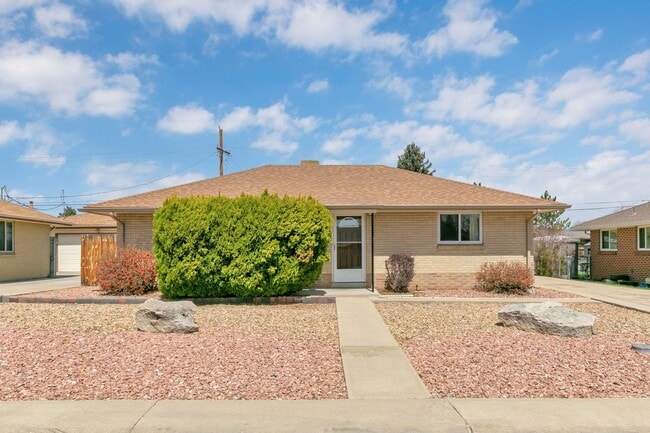 Nice 3 Bedroom home near Olde Town Arvada - Nice 3 Bedroom home near Olde Town Arvada