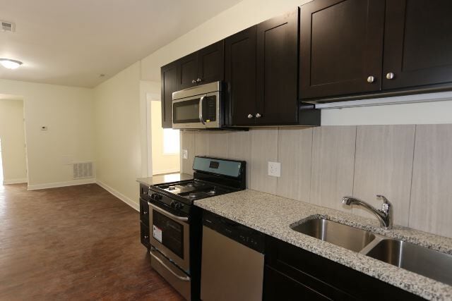 Foto del edificio - 2944 W Montrose Ave