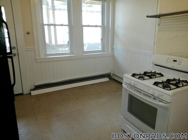 Foto del edificio - 124 Berkshire St