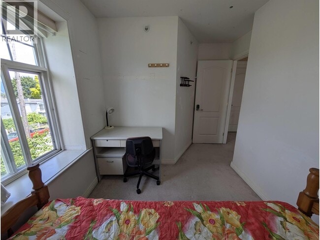Building Photo - 4XXX Reid St