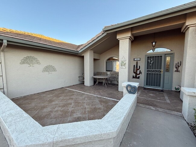 Building Photo - SUNLAND SPRINGS 55+ CORNER LOT 3 BEDROOM 2 BATHROOM FULLY FURNISHED HOME