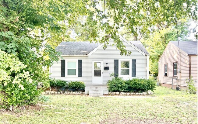 Building Photo - 4317 Sunset Ave